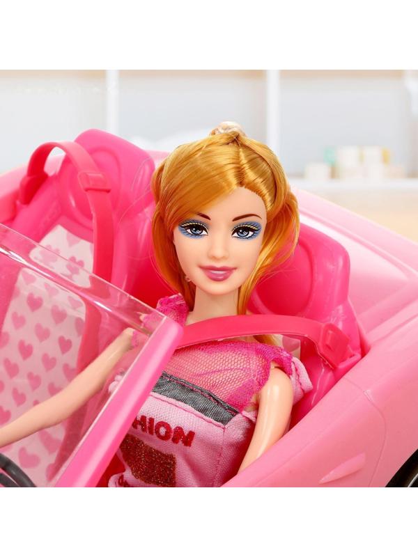 Кукла-модель «Лена» на машине, с аксессуарами