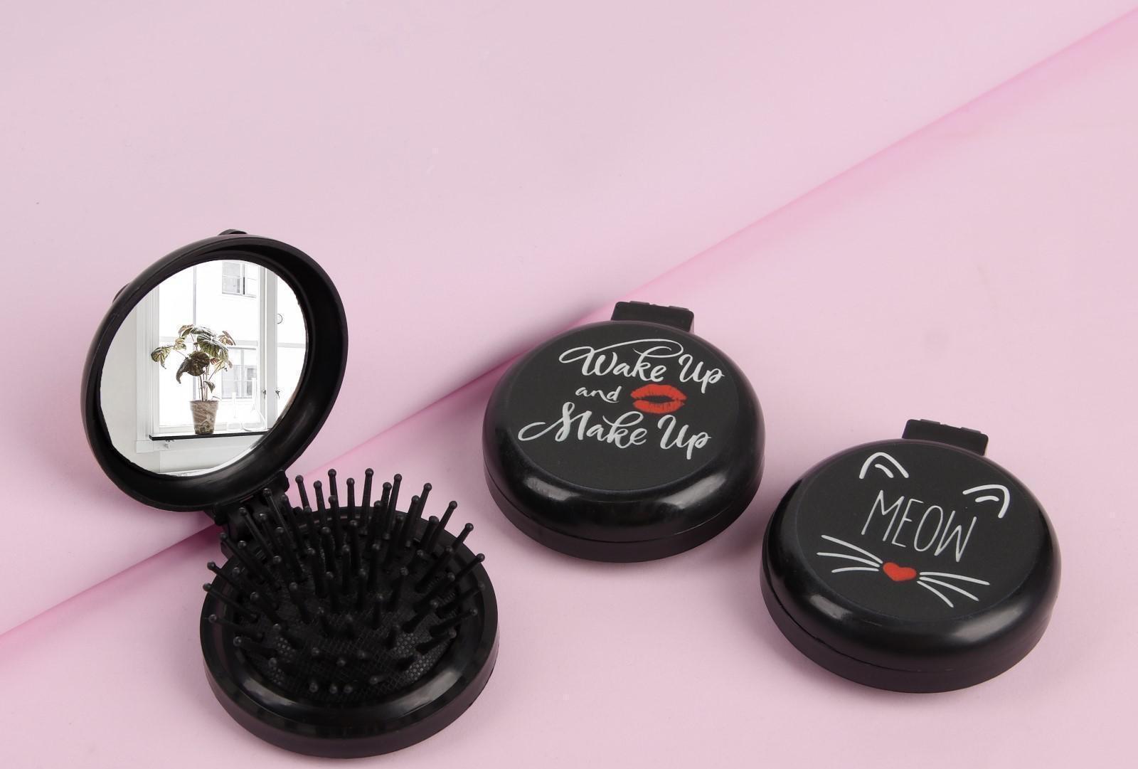 Расчёска массажная, складная, с зеркалом, d = 6,5 см, рисунок МИКС