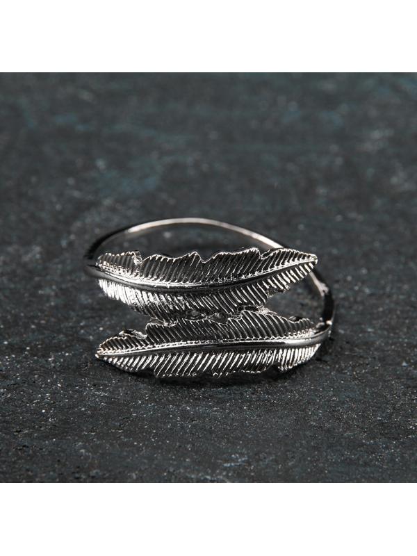 Кольцо для салфетки «Лист», 4,5×2 см, цвет серебряный