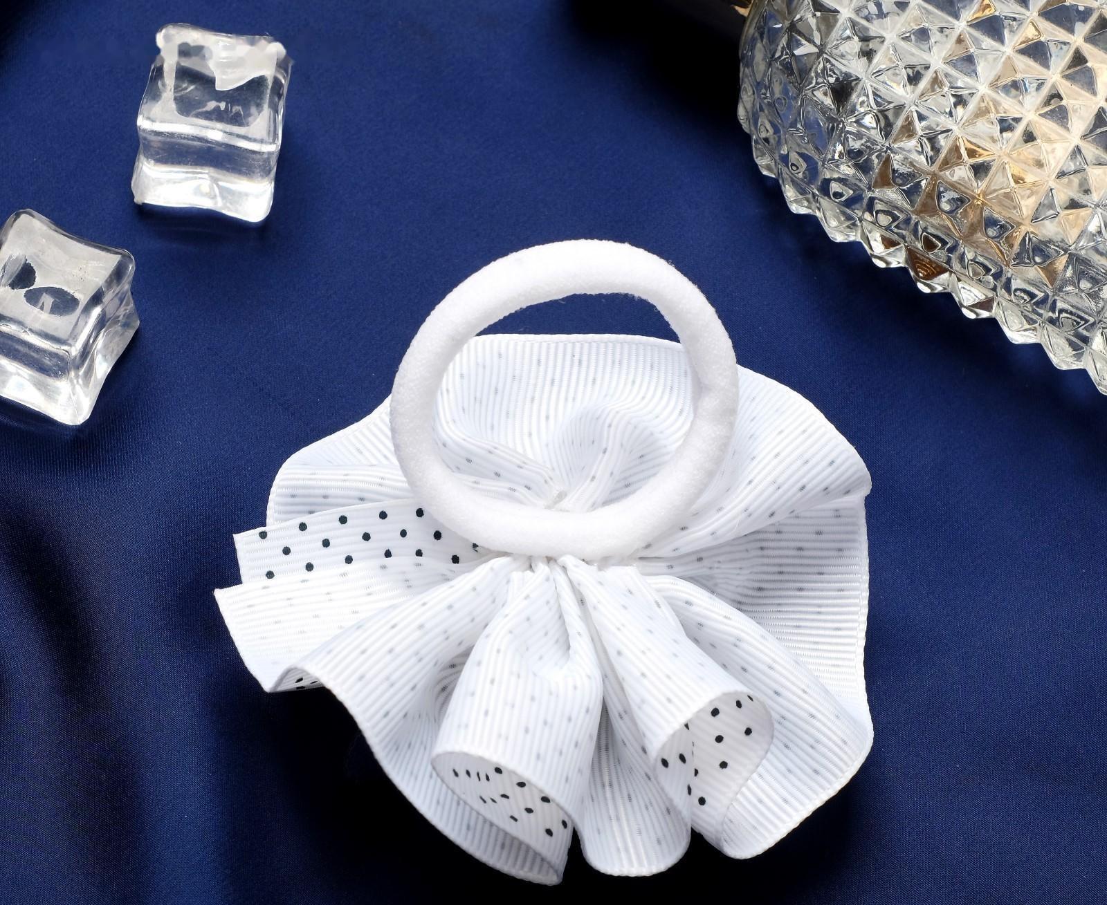 Резинка для волос бант 