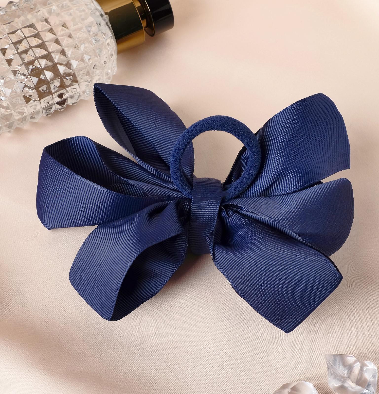 Резинка для волос бант 