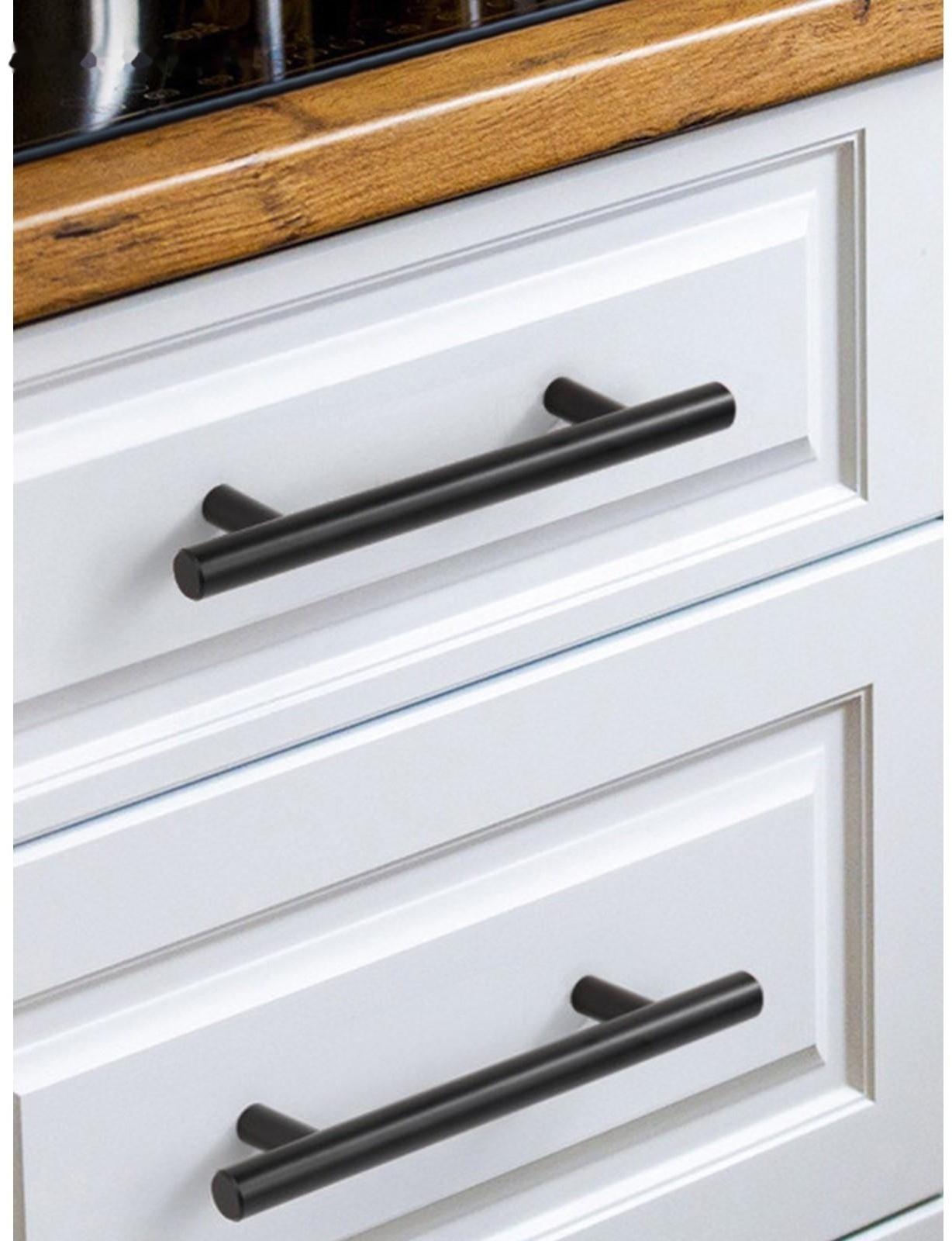 Ручка-рейлинг ТУНДРА, пластик, d=12 мм, м/о 96 мм, цвет черный