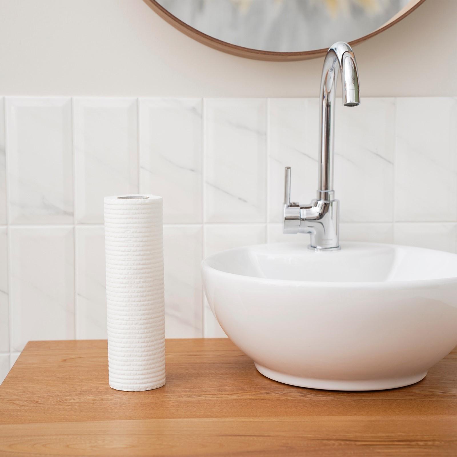 Салфетки универсальные в рулоне Доляна, нетканые, из целлюлозы и полиэстера, 50 шт, 25×25 см, цвет белый