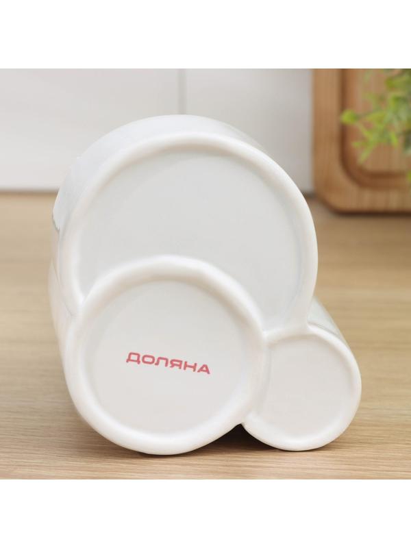 Дозатор для моющего средства Доляна «Милитари», 370 мл, с губкой и щёткой, цвет белый