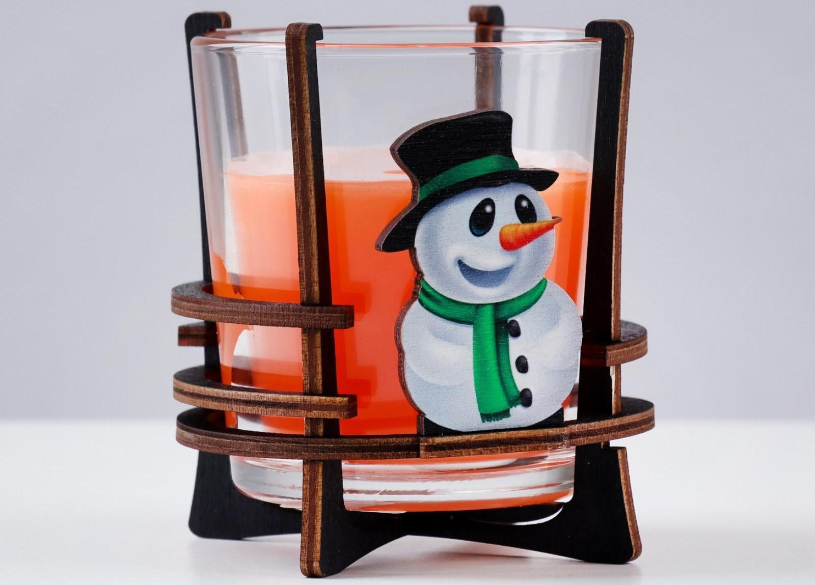 Свеча ароматическая в стакане на подставке 