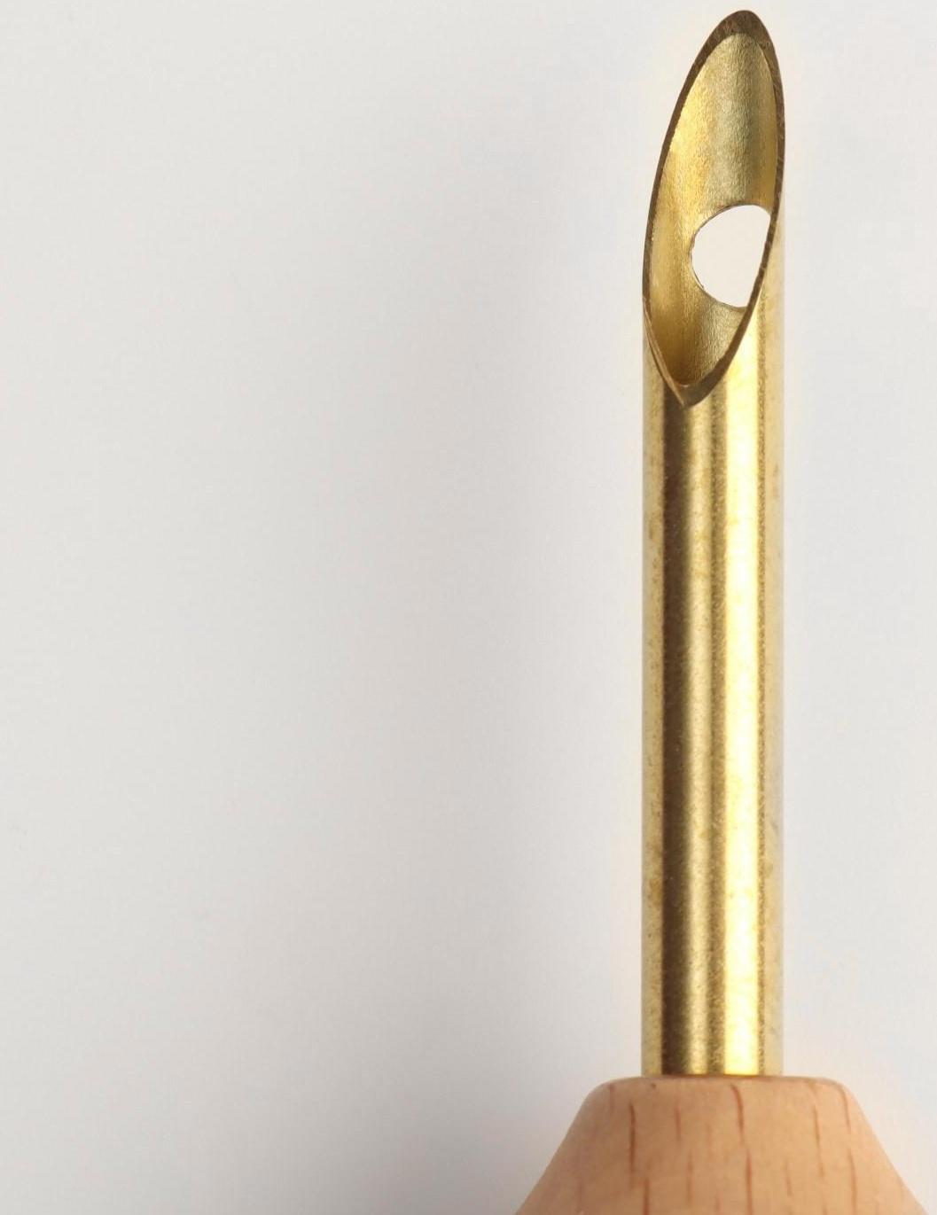 Игла для вышивания, для ковровой техники, d = 5 мм, с нитевдевателем, цвет золотой