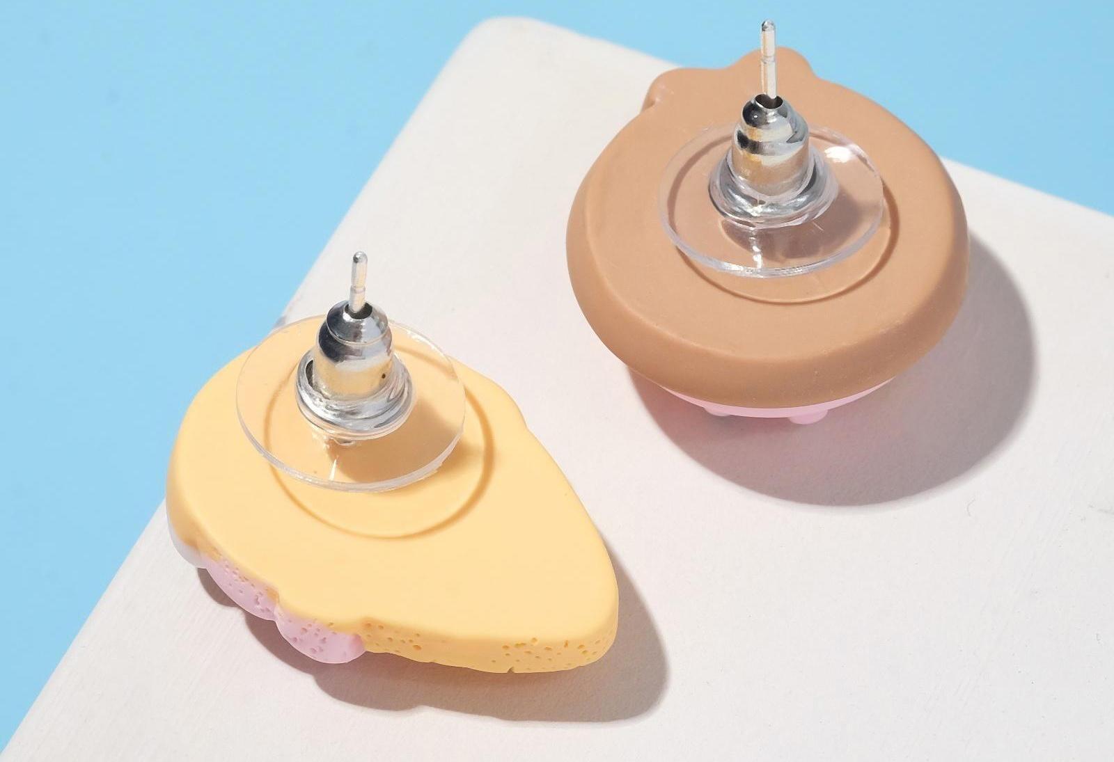 Серьги пластик 