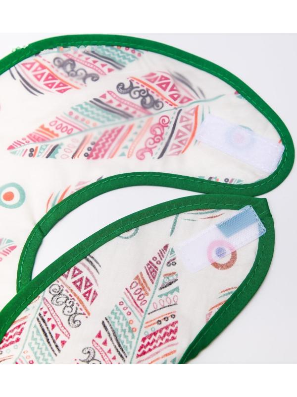 Нагрудник для кормления «Перья» непромокаемый на липучке, с карманом, р-р. 37х23х10