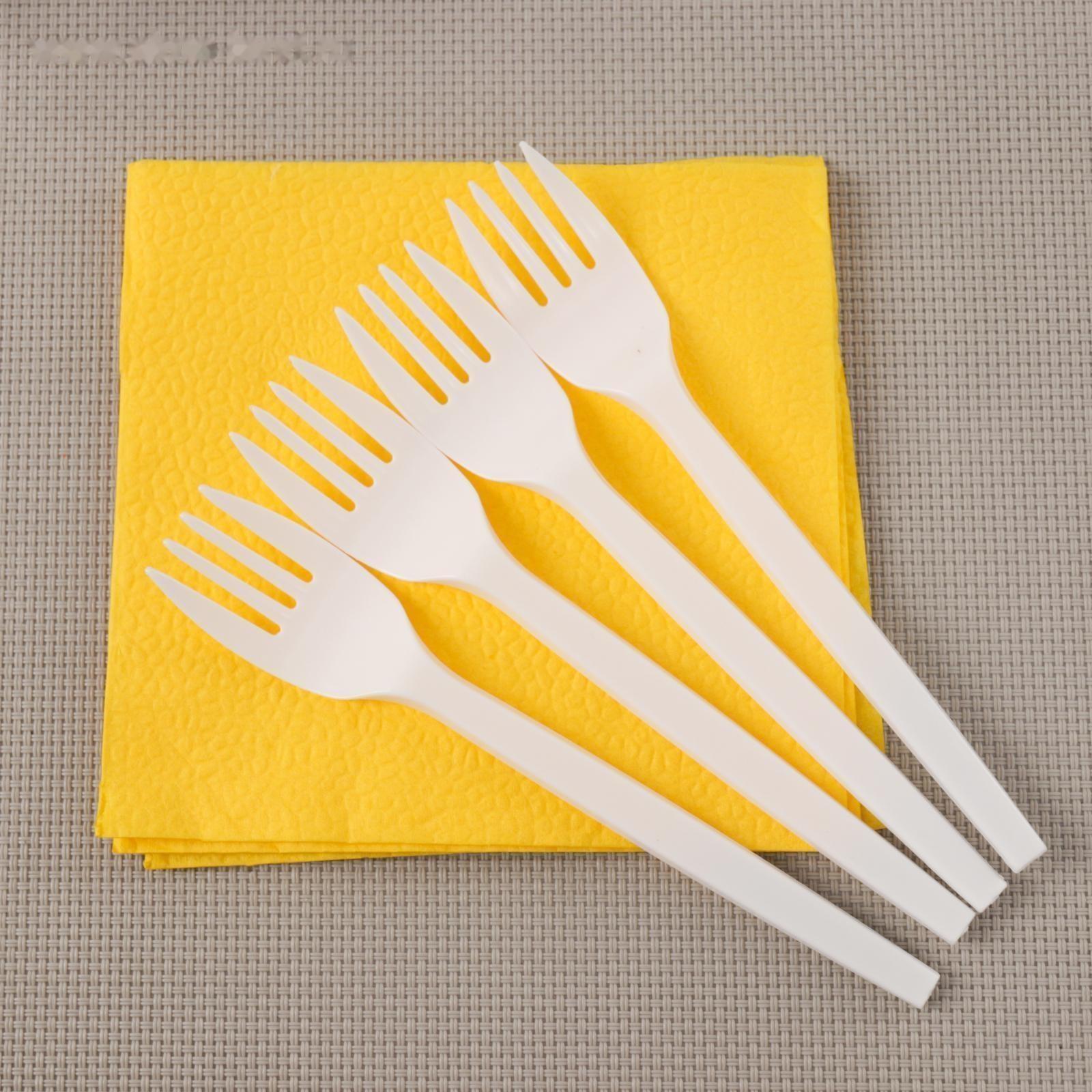 Набор одноразовой посуды премиум Доляна «Фуршет», 4 персоны, тарелки, вилки, стаканы 200 мл, рюмки 100 мл, салфетки