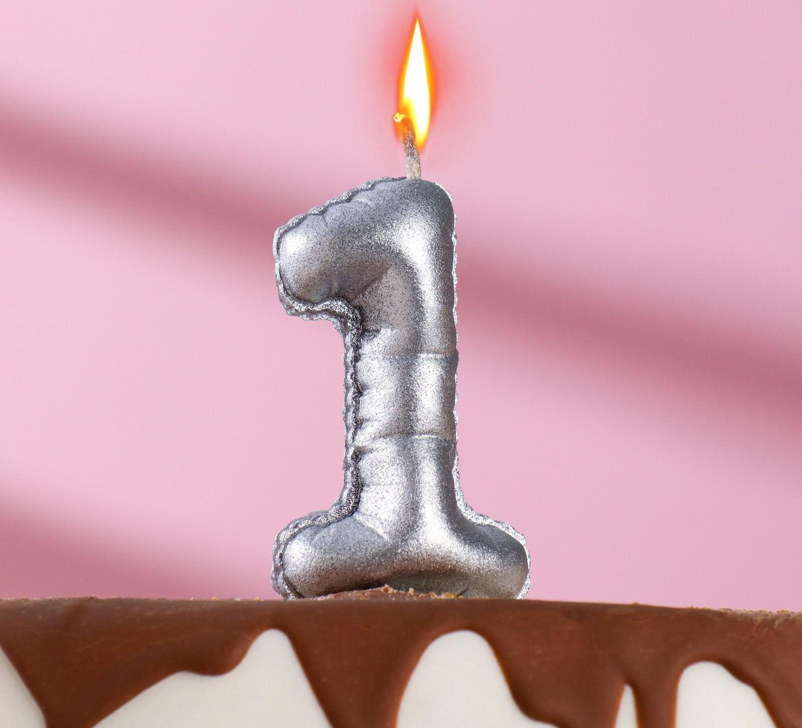 Свеча в торт 