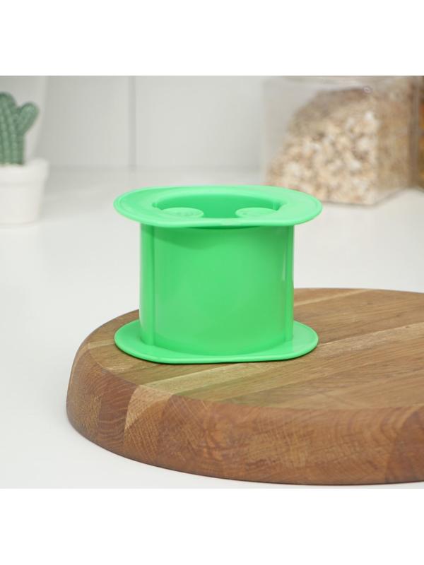 Пресс для сосисок «Лего», 12×9×8 см, диаметр формы 7,2 см, диаметр ячейки 1,8 см, цвет МИКС