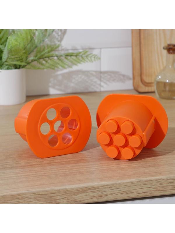 Пресс для сосисок «Лего», 12×9×8 см, диаметр формы 7,2 см, диаметр ячейки 1,8 см, цвет МИКС