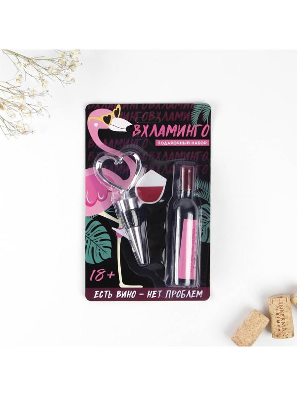 Штопор-бутылка и пробка на подложке 