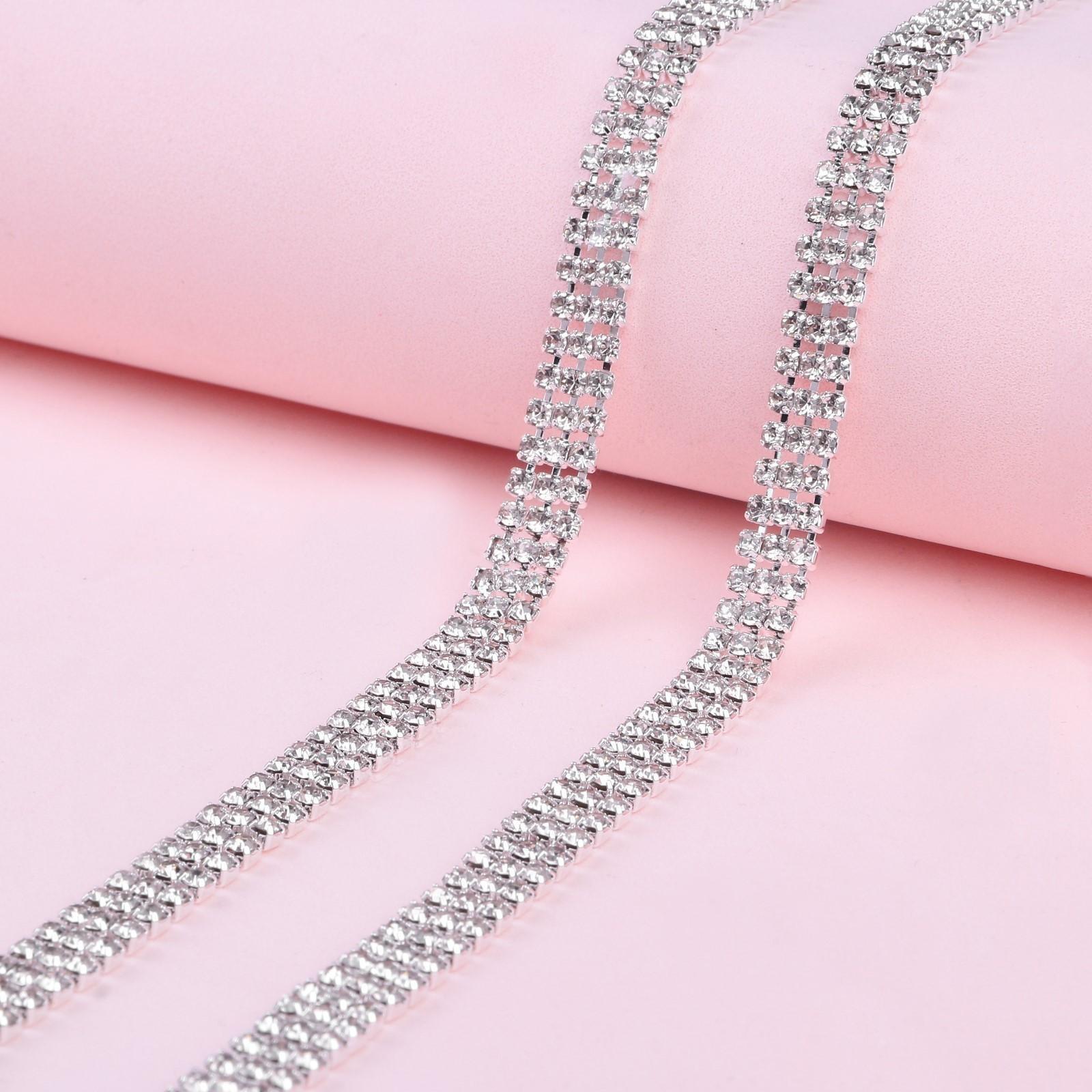 Цепь со стразами, 3 ряда, 6 мм, 4,5 ± 0,2 м, цвет серебряный