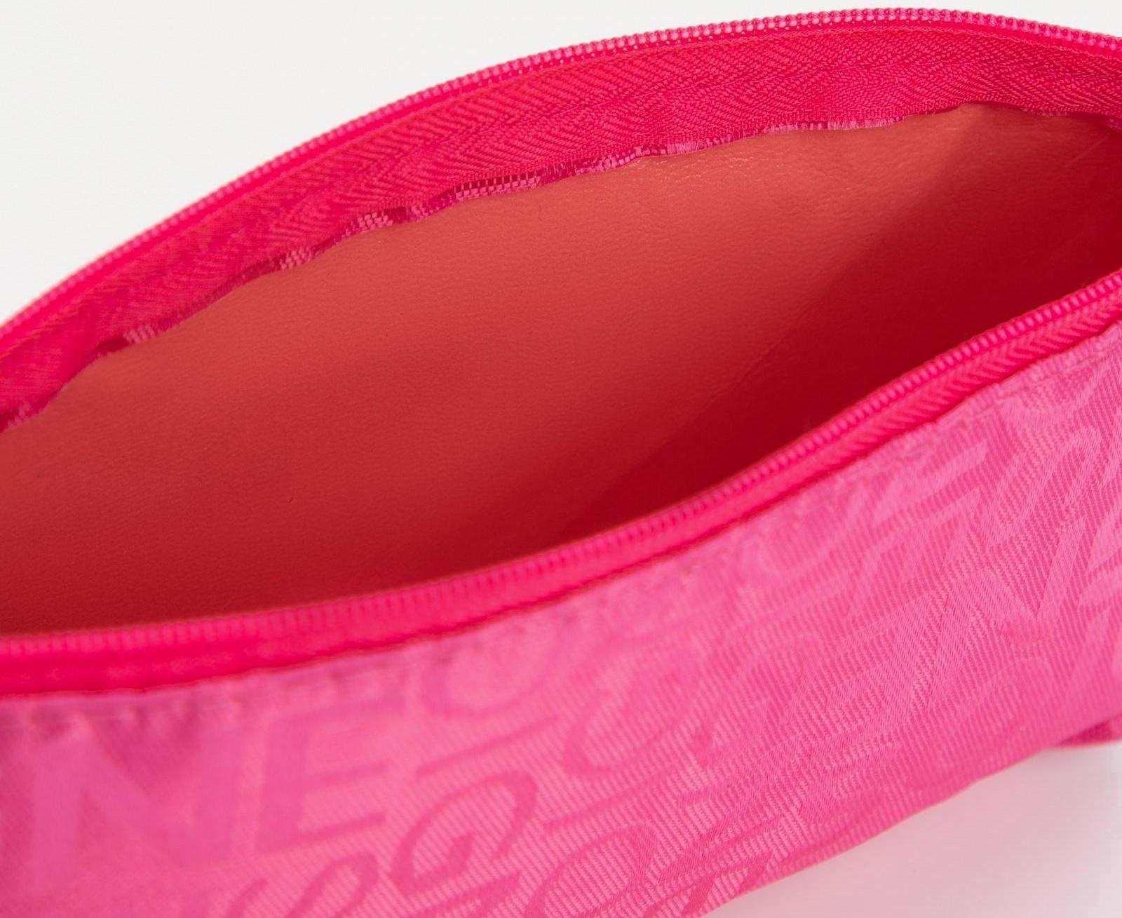 Косметичка, отдел на молнии, цвет малиновый