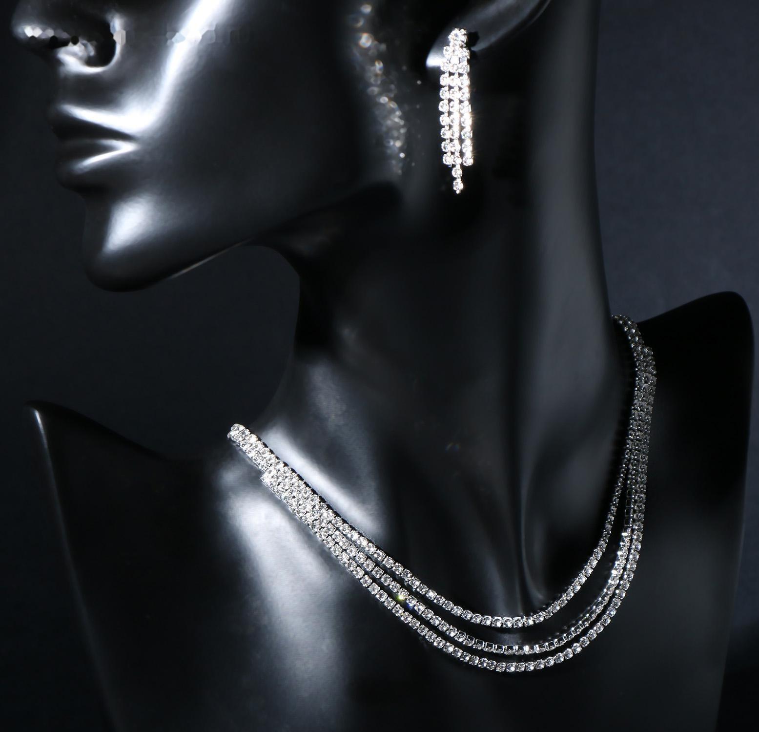 Набор 2 предмета: серьги, колье 