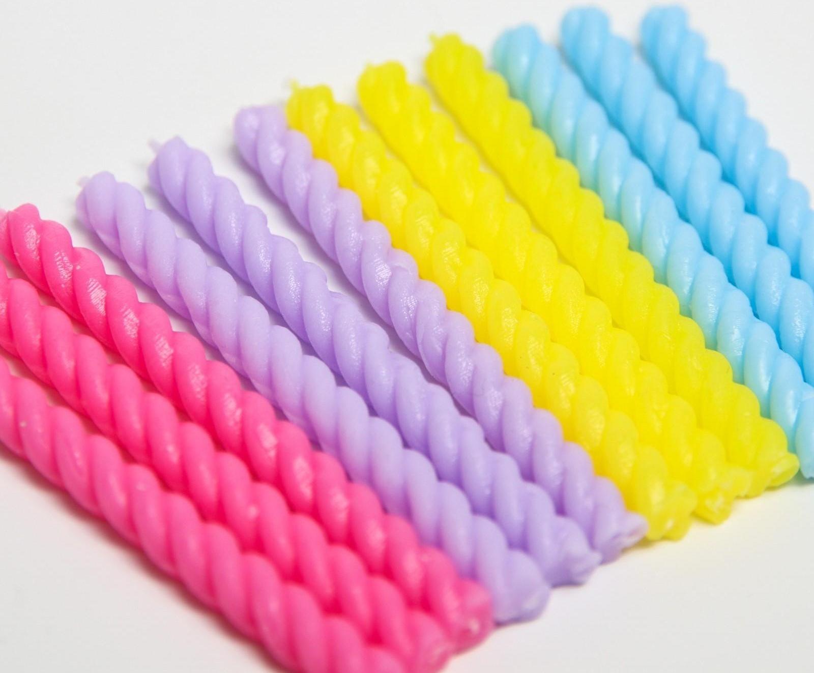 Набор свечей в торт 12 шт 