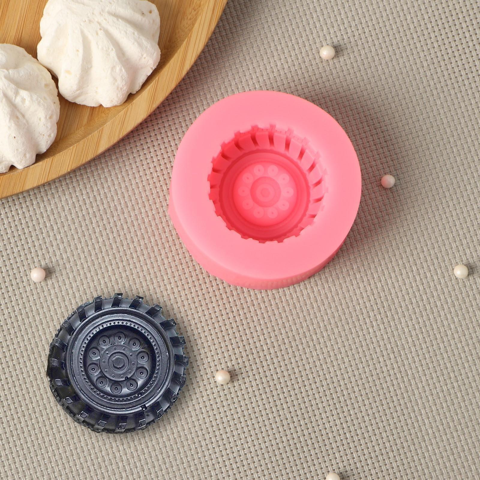 Силиконовый молд Доляна «Шина», d=6,5 см, цвет розовый