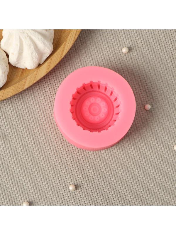 Силиконовый молд Доляна «Шина», d=6,5 см, цвет розовый