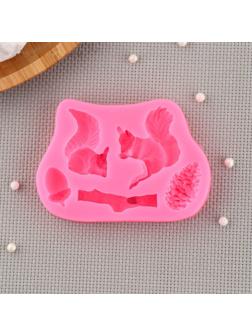 Силиконовый молд Доляна «Белочка и орешки», 10×7×1,5 см, цвет МИКС