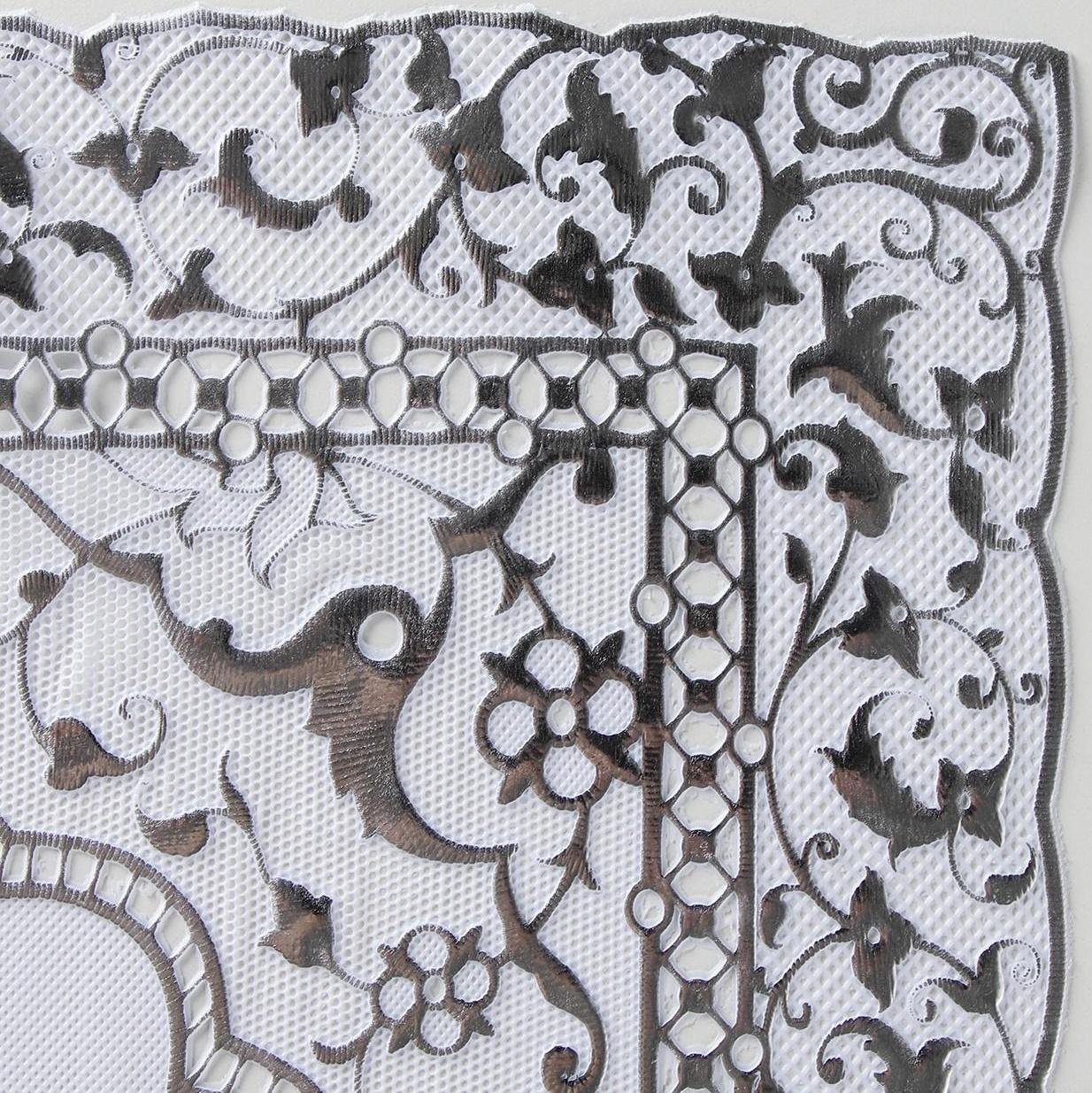 Салфетка ажурная для стола «Восток», 84×40 см, ПВХ, цвет серебряный