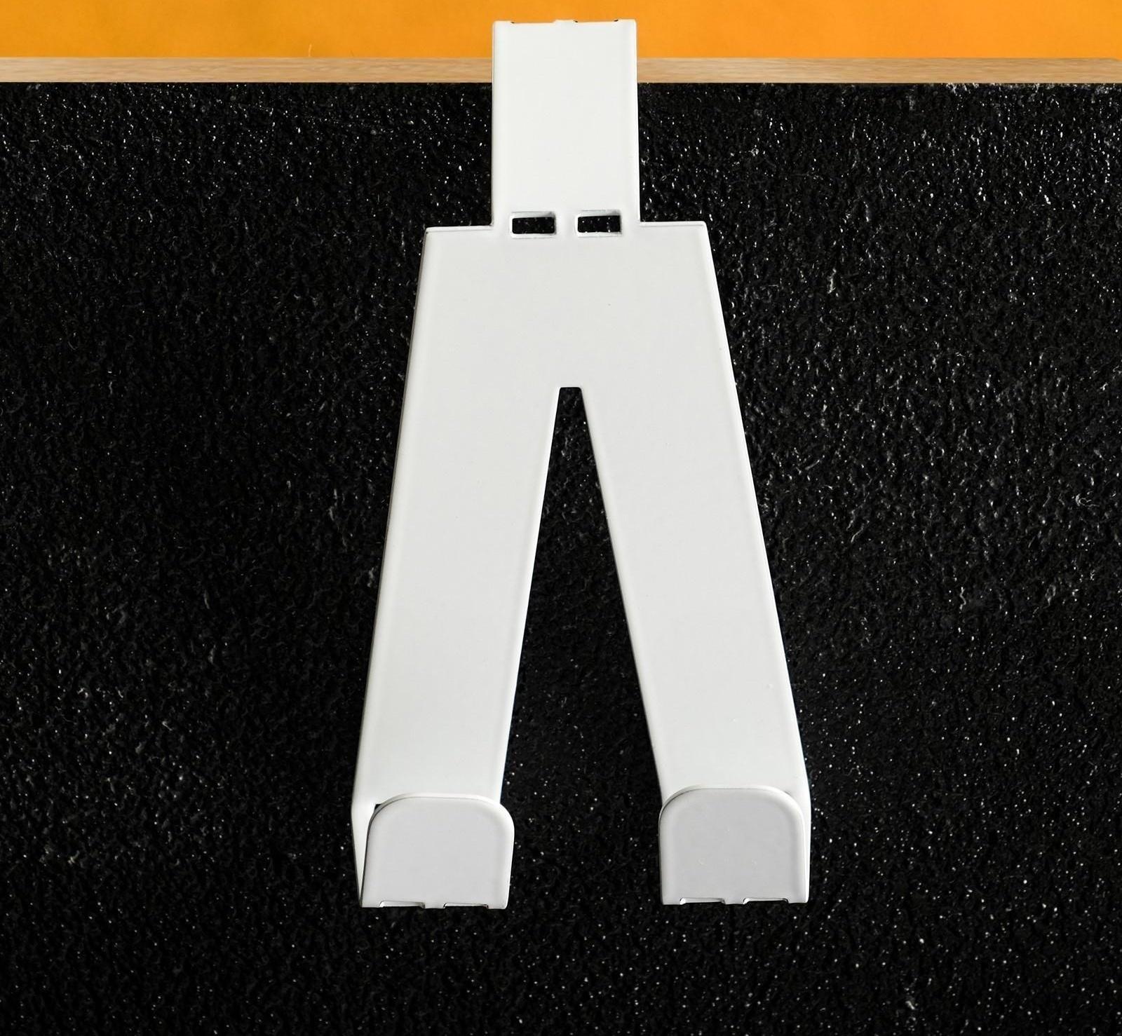 Вешалка на дверь 