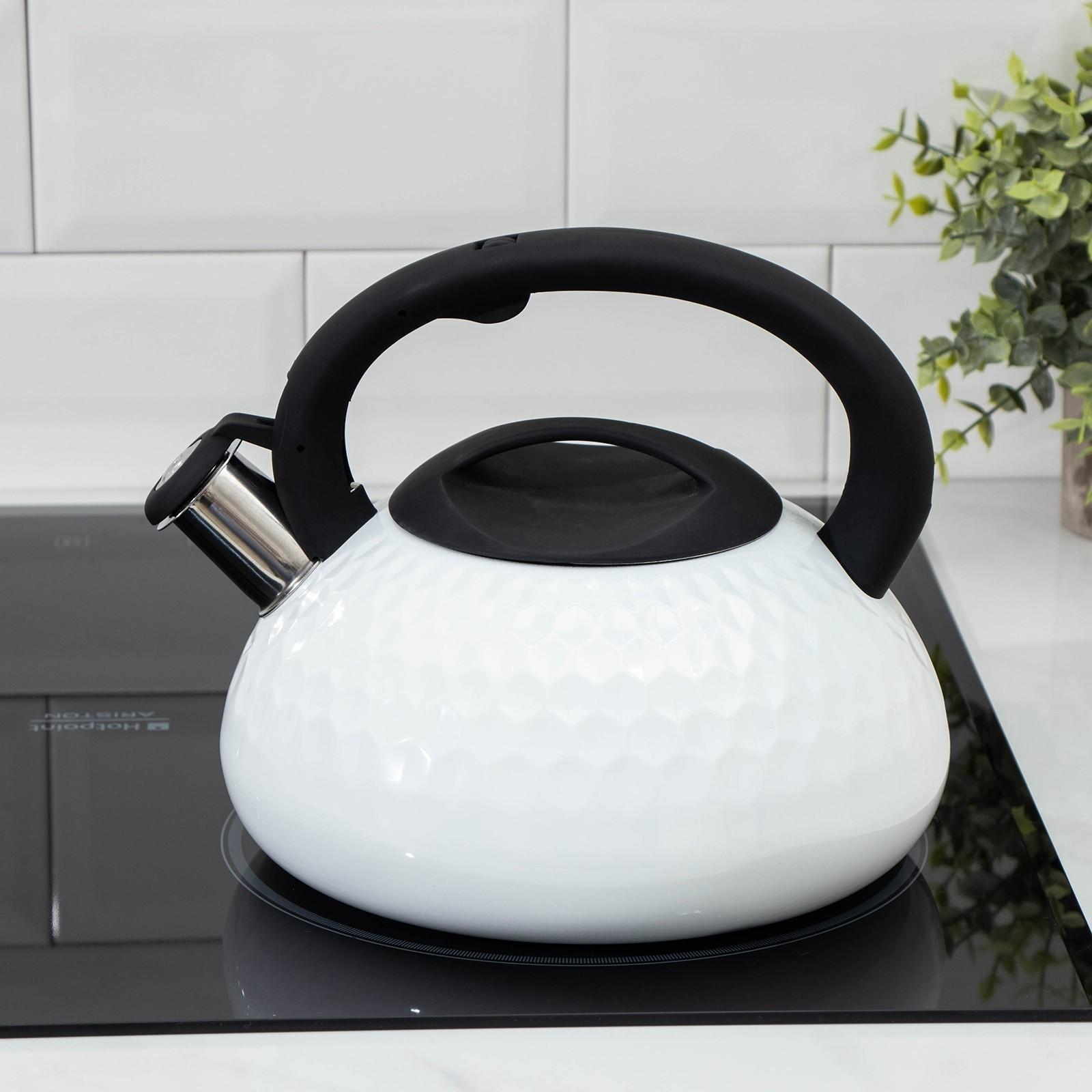 Чайник со свистком из нержавеющей стали Magistro Glow, 3 л, индукция, ручка soft-touch, цвет белый