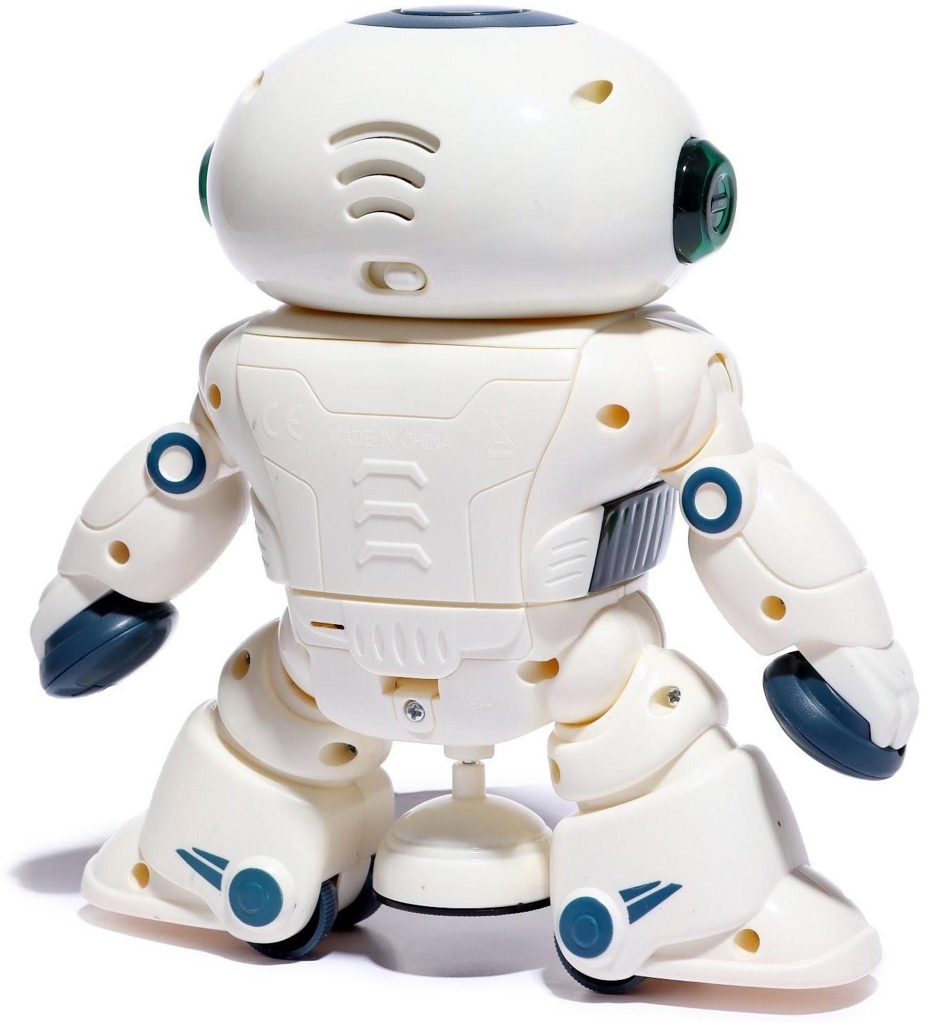 Робот «Космонавт», световые и звуковые эффекты, работает от батареек, цвета МИКС