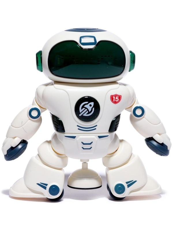 Робот «Космонавт», световые и звуковые эффекты, работает от батареек, цвета МИКС