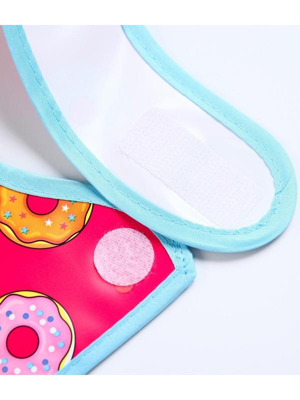 Нагрудник для кормления «Пончики» непромокаемый на липучке, с карманом