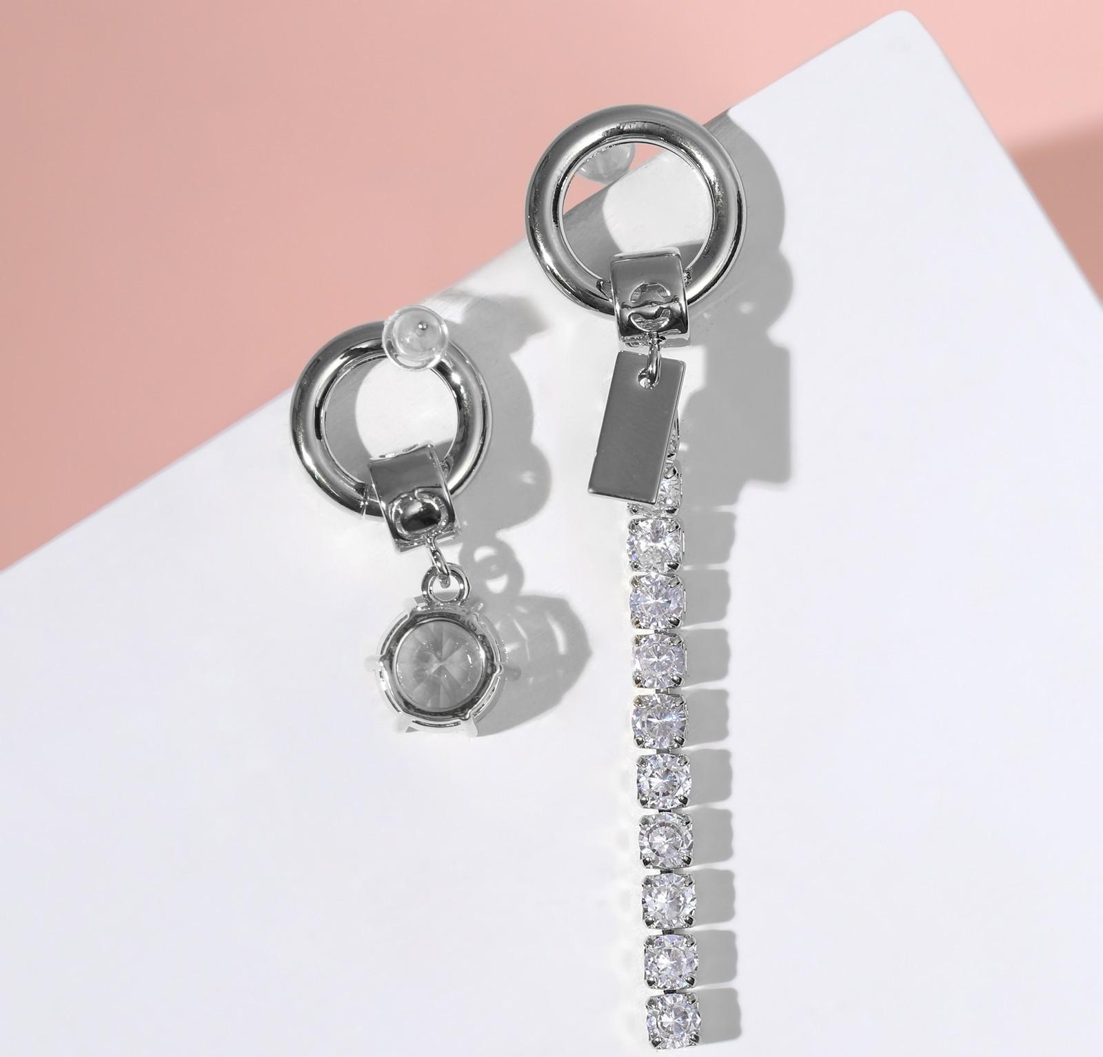 Серьги со стразами 