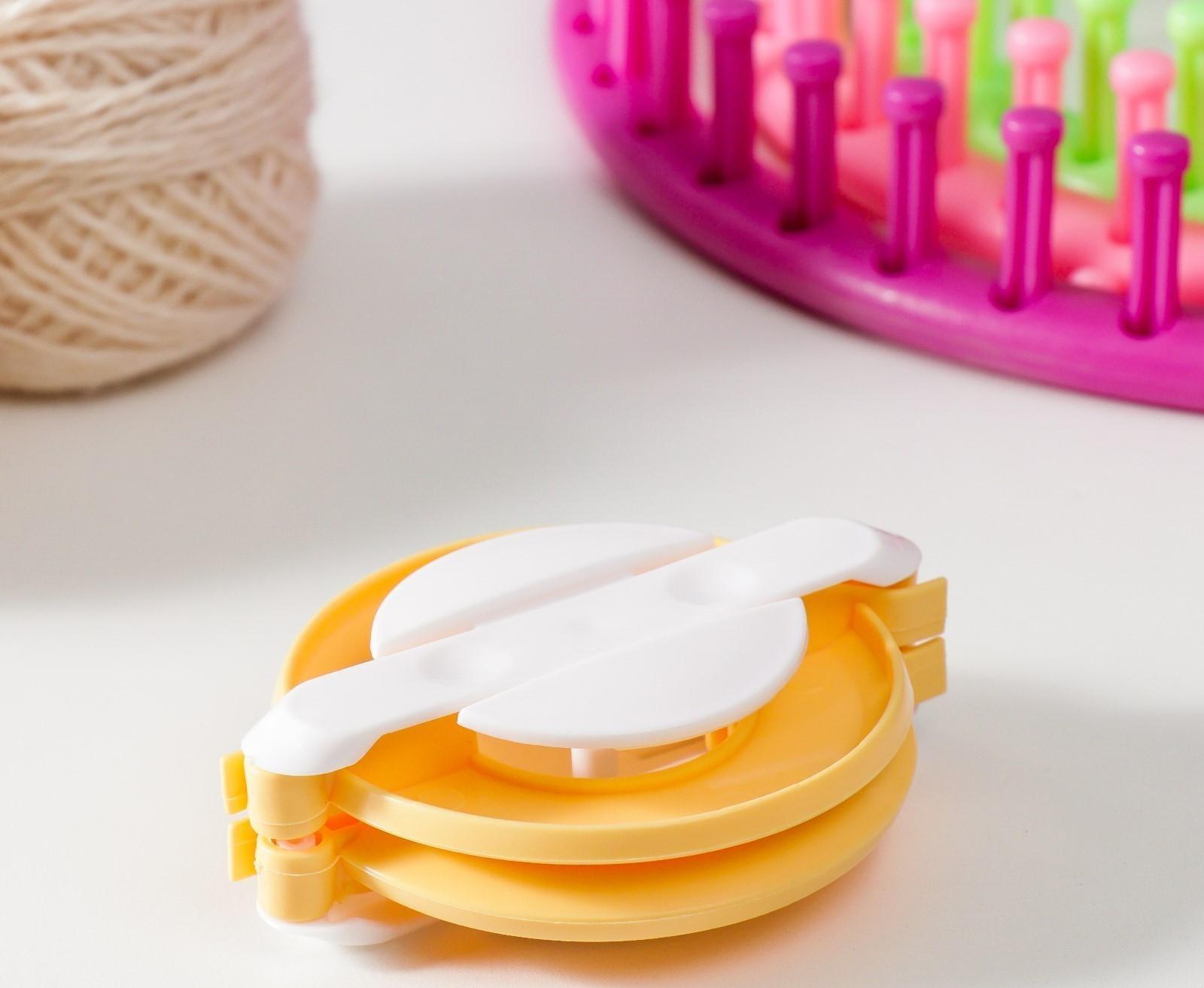 Набор устройств для вязания 4 шт d=13, 18, 23 и 28 см+4 инструмента д/изготовления помпонов   741258