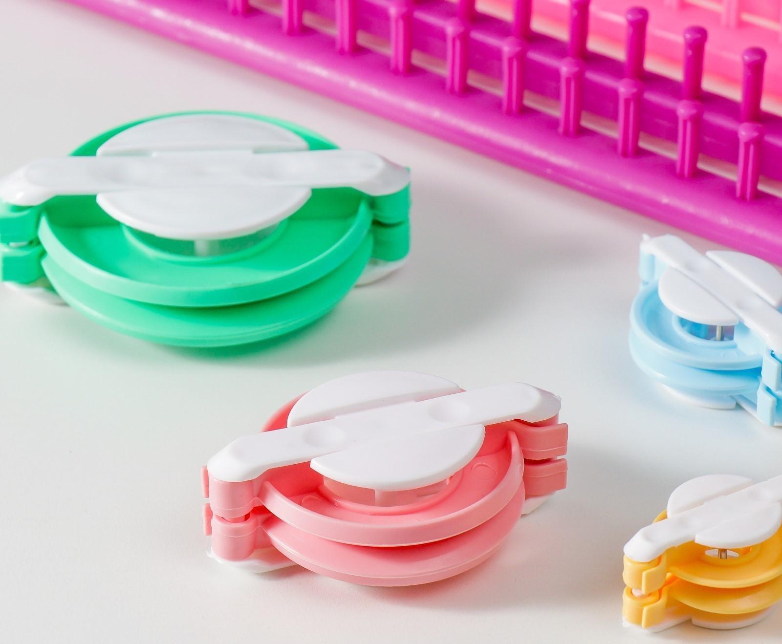 Набор устройств для вязания 4 шт 24х5, 34,5х5, 45х5, 55х5см+4 инстр. д/изготовления помпонов   74125