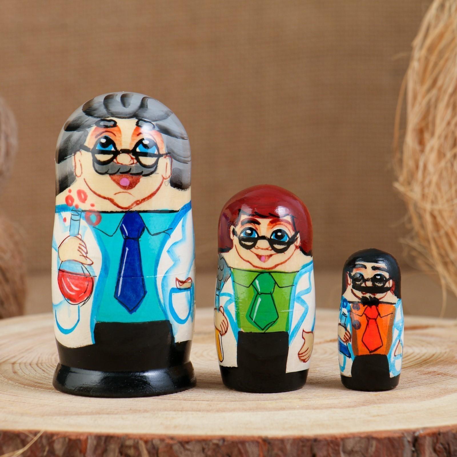 Матрёшка «Доктор», 3 кукольная. 10 см