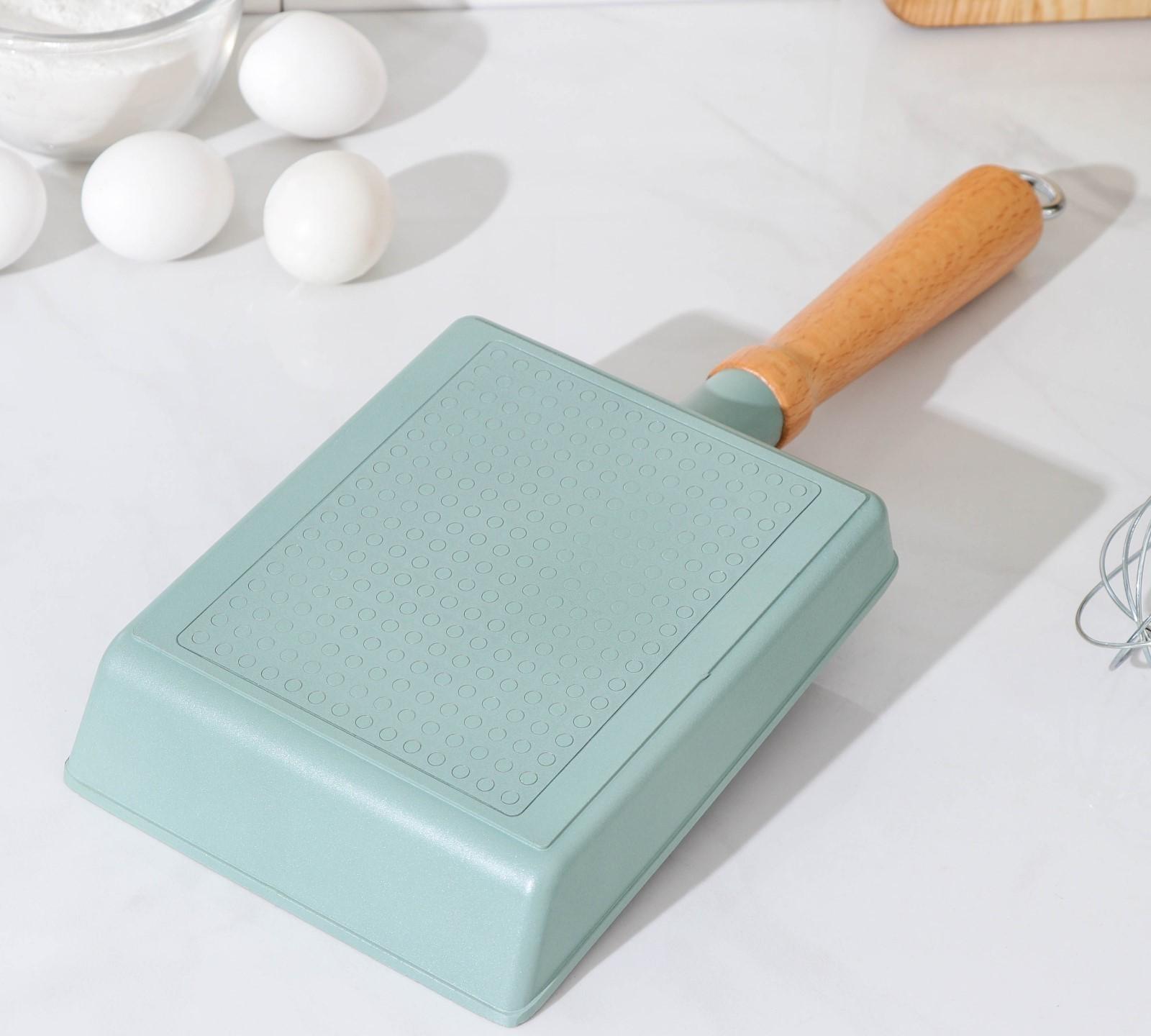 Сковорода «Омлет», 19×15 см, с деревянной ручкой, антипригарное покрытие