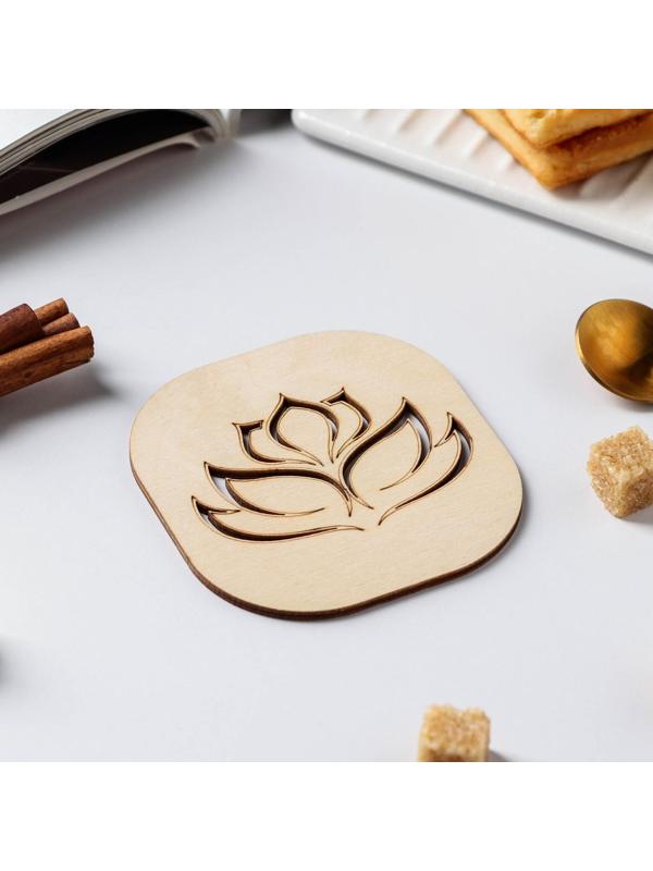 Подставка под горячее «Священный лотос», 9×8,6 см