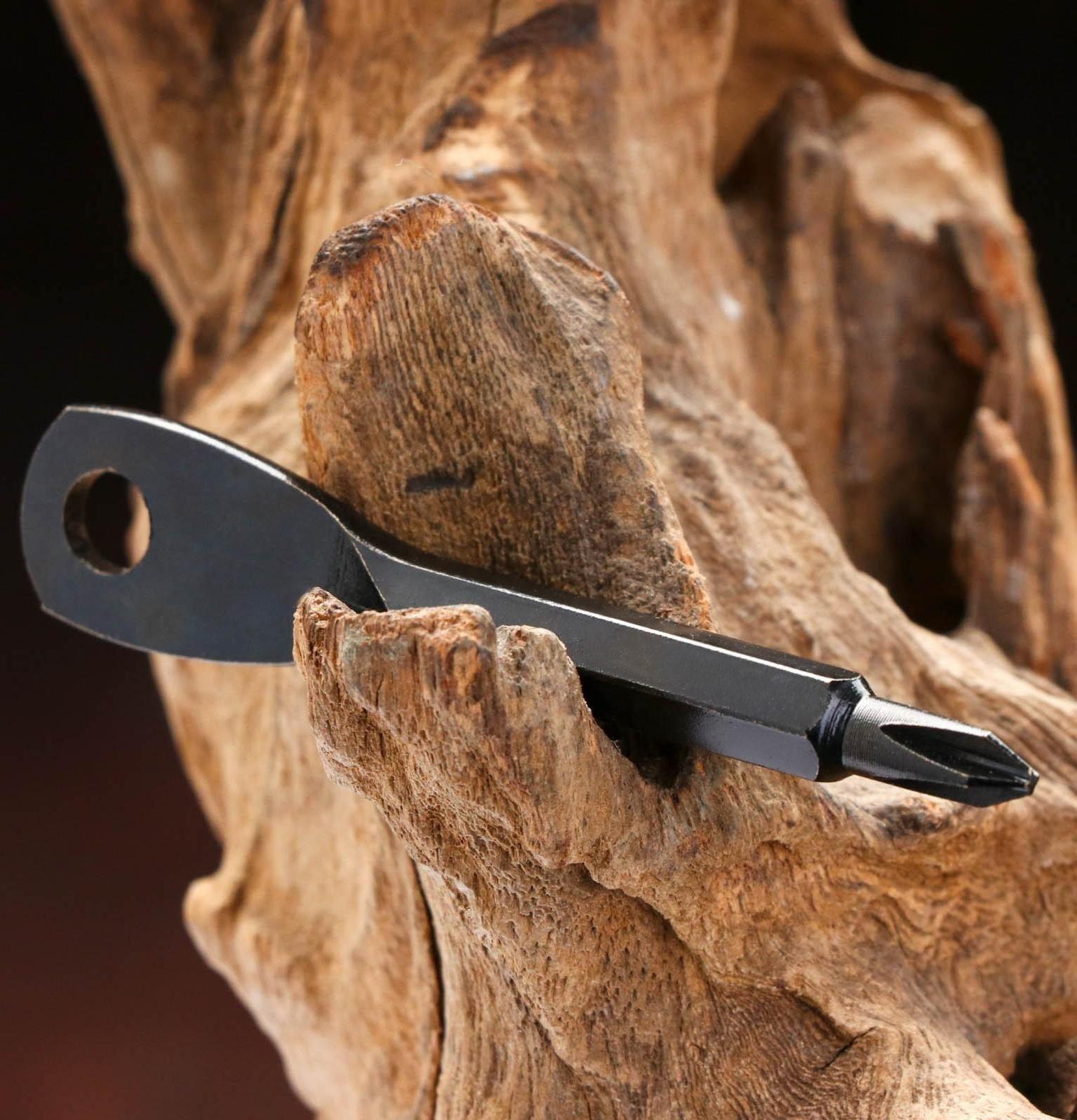 Брелок из двух отверток, черный