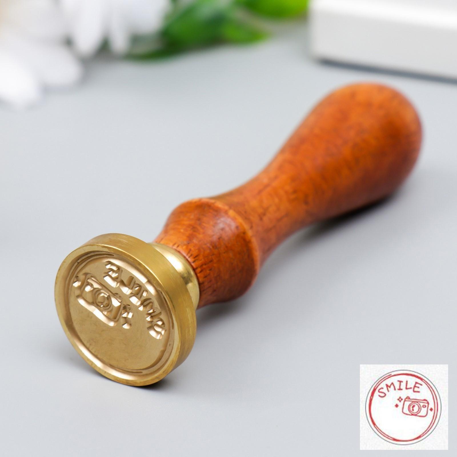 Печать для сургуча с деревянной ручкой 