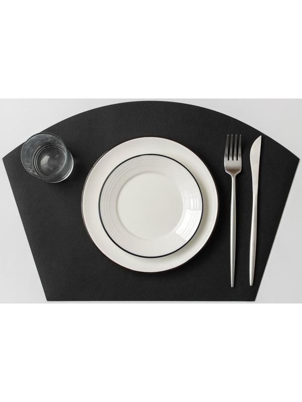 Салфетка сервировочная на стол «Тэм», 30×44 см, цвет чёрный