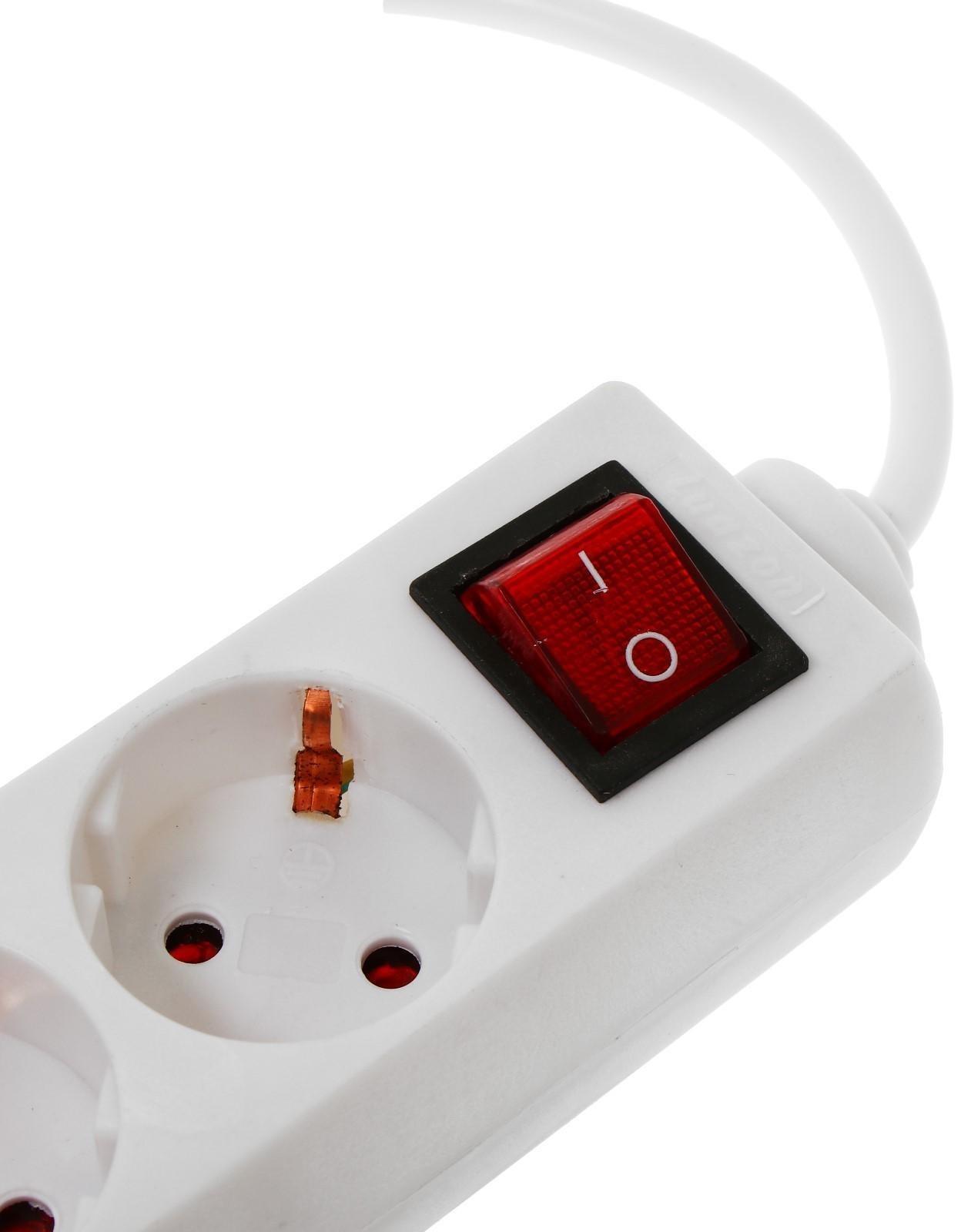 Удлинитель Luazon Lighting, 4 розетки, 3м, 6А,1300 Вт, ПВС 3х0.75 мм2, с з/к, с выкл., Б