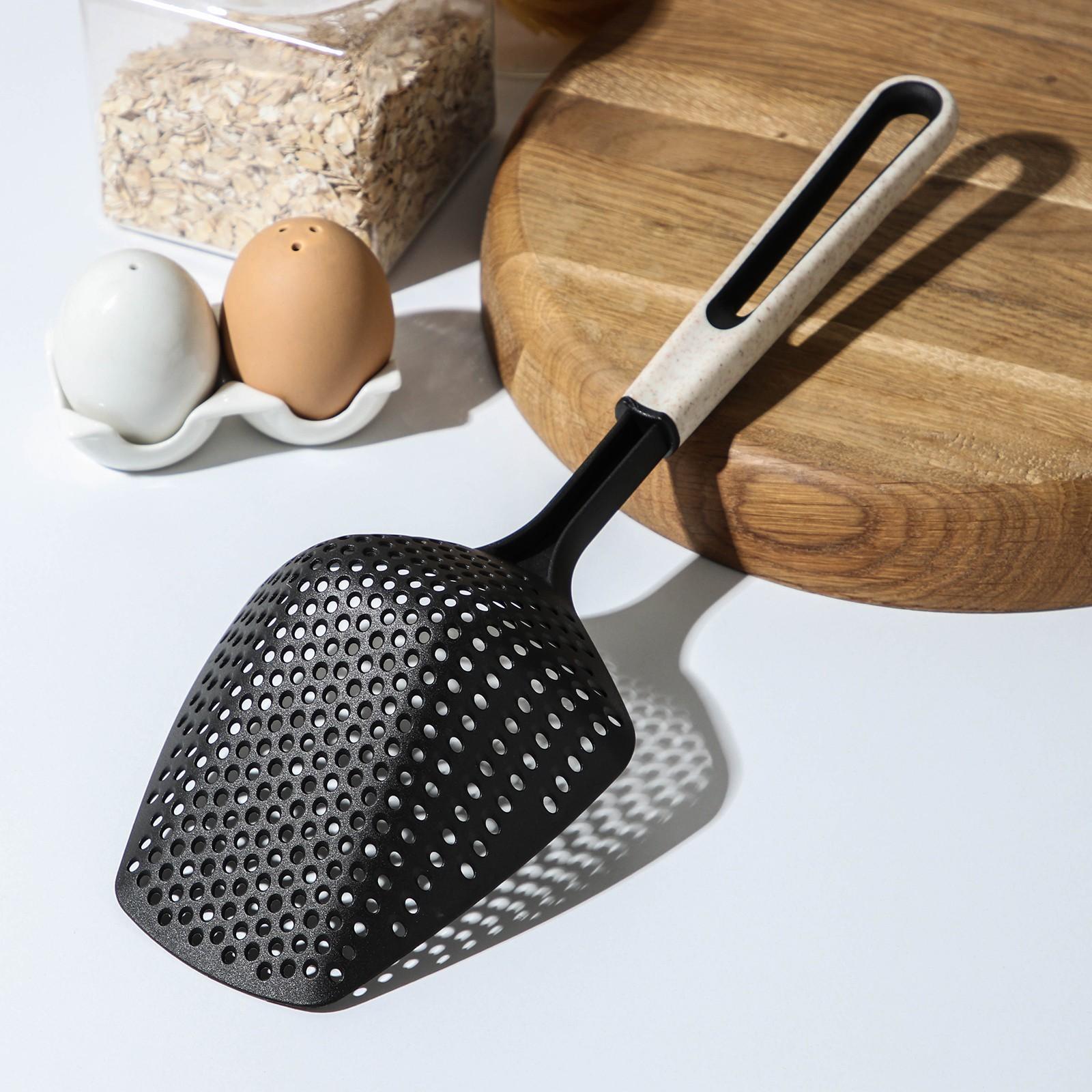 Шумовка-совок Доляна Pronto, цвет белый, чёрный