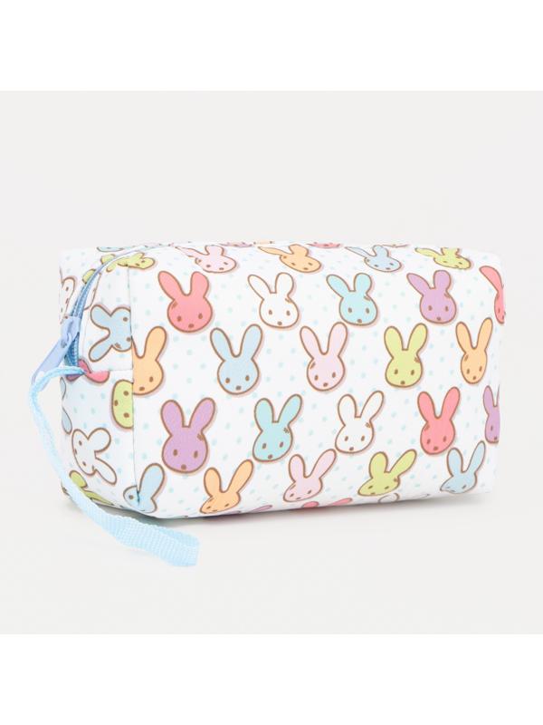 Косметичка на молнии, цвет белый