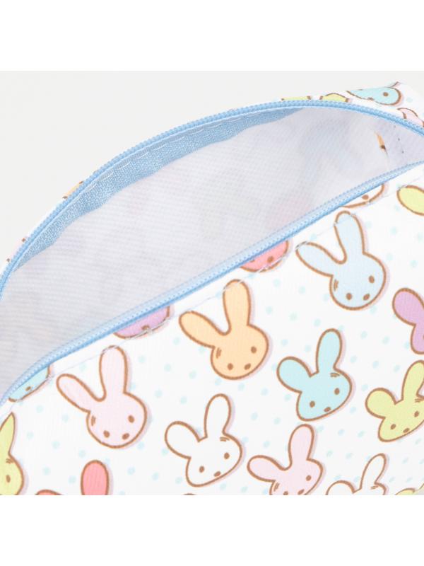 Косметичка на молнии, цвет белый