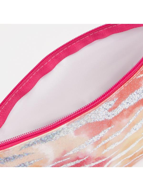 Косметичка на молнии, цвет красный