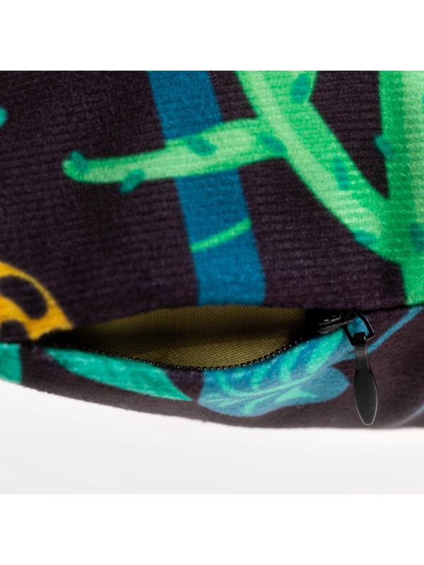 Наволочка декоративная с кисточками Этель «Леопарды», 43х43 см