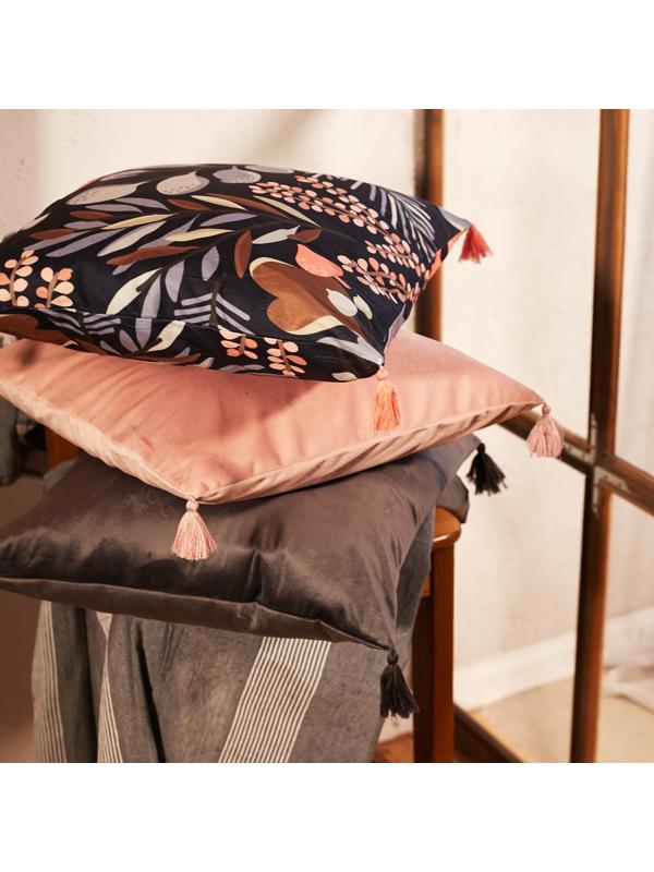 Наволочка декоративная с кисточками Этель «Флора», 43х43 см