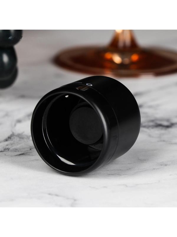 Пробка вакуумная для вина «Блеки», 5×5×6 см, цвет чёрный