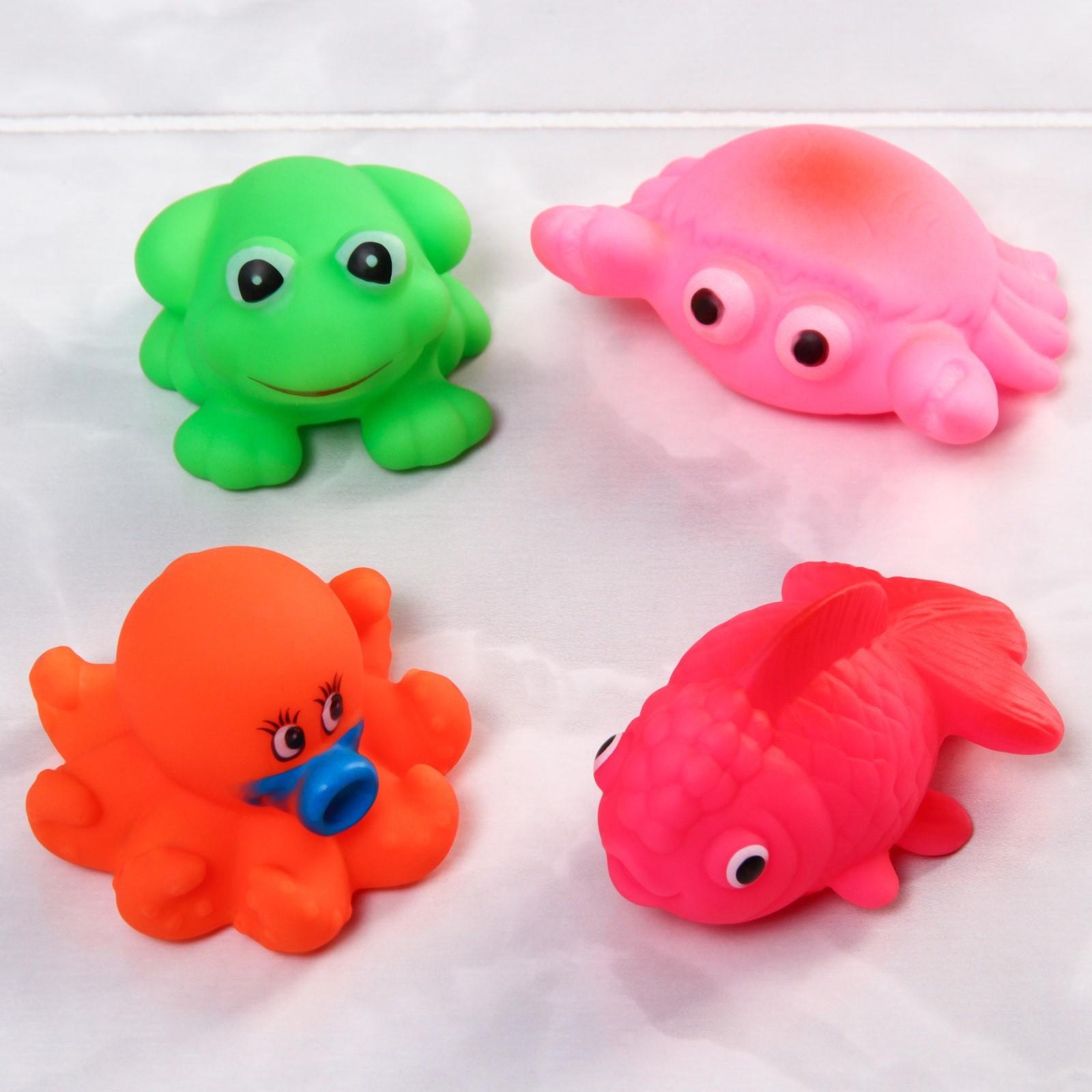 Набор игрушек для игры в ванне «На острове», с пищалкой, 8 шт