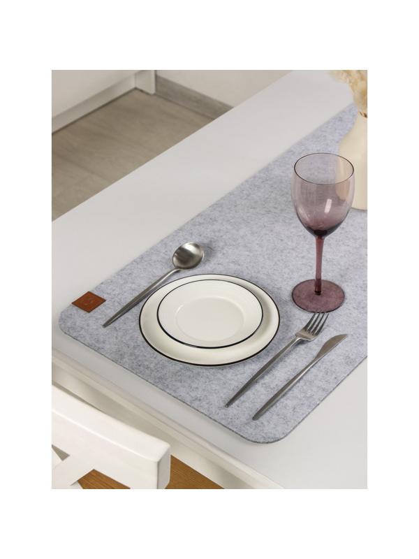 Дорожка на стол Доляна «Грэй», 40×150 см, толщина 4 мм, цвет светло-серый