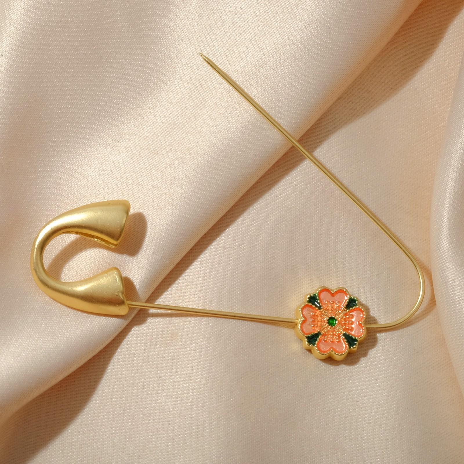 Булавка уно 